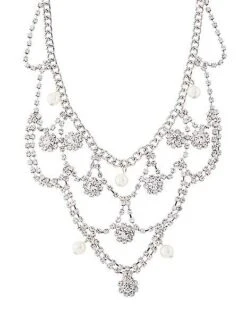 Regal Pearl Necklace -Colin Costume Shop 01584739 b